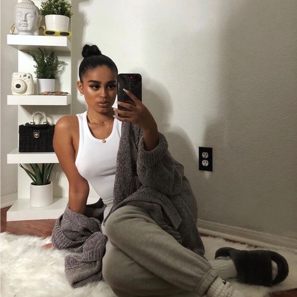 HOUSE OF CB 'Celine' Grey Chenille Slouchy Cardigan NWOT - Picture 4 of 7